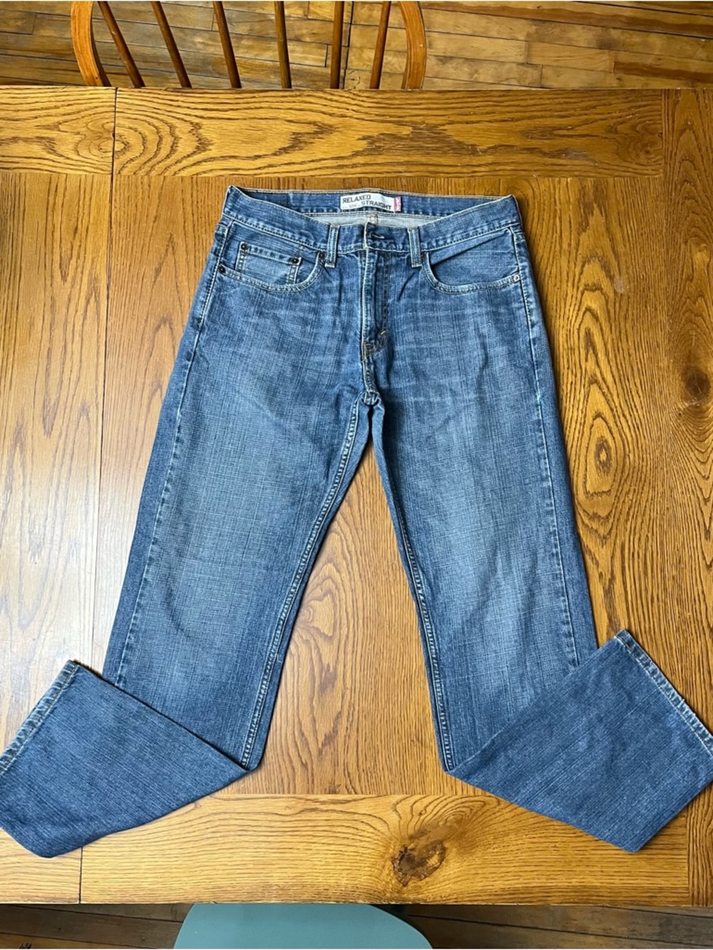 32 x 34 Levi’s relaxed straight 90s jeans